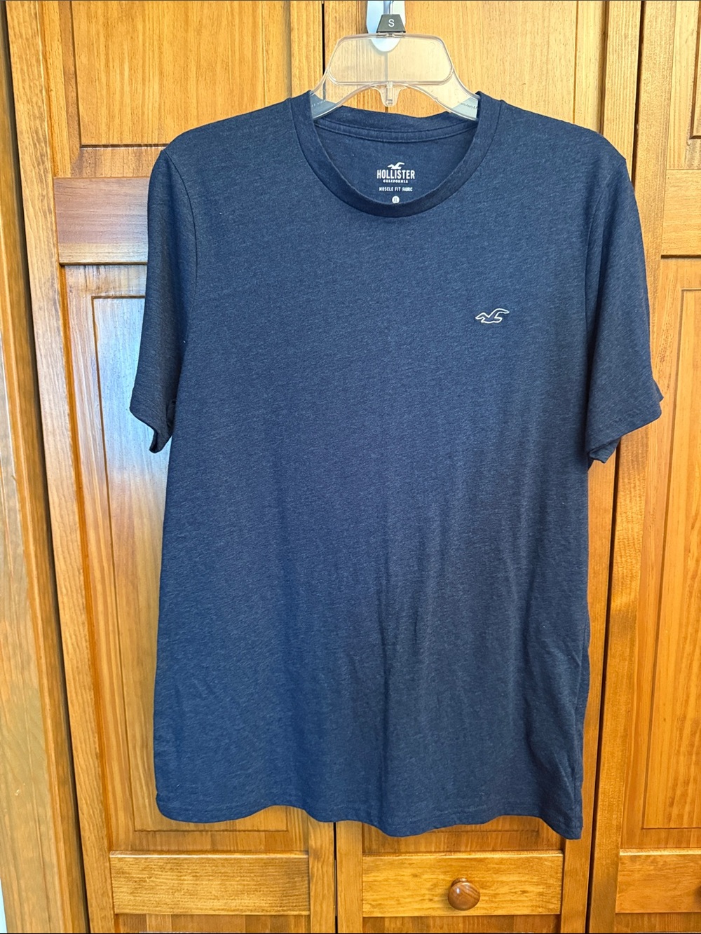 NWOT size xl Hollister Men’s Dark Navy Crew Neck Tee